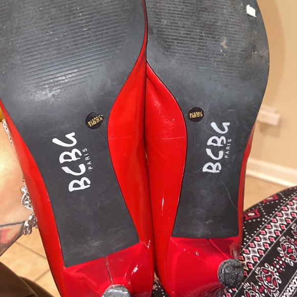 Red heels - Picture 3 of 6